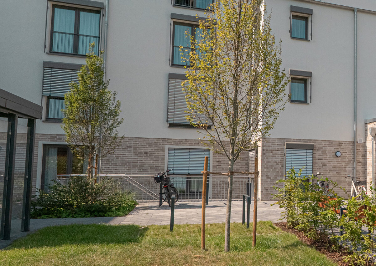 Moderne Fassade des Neubaus